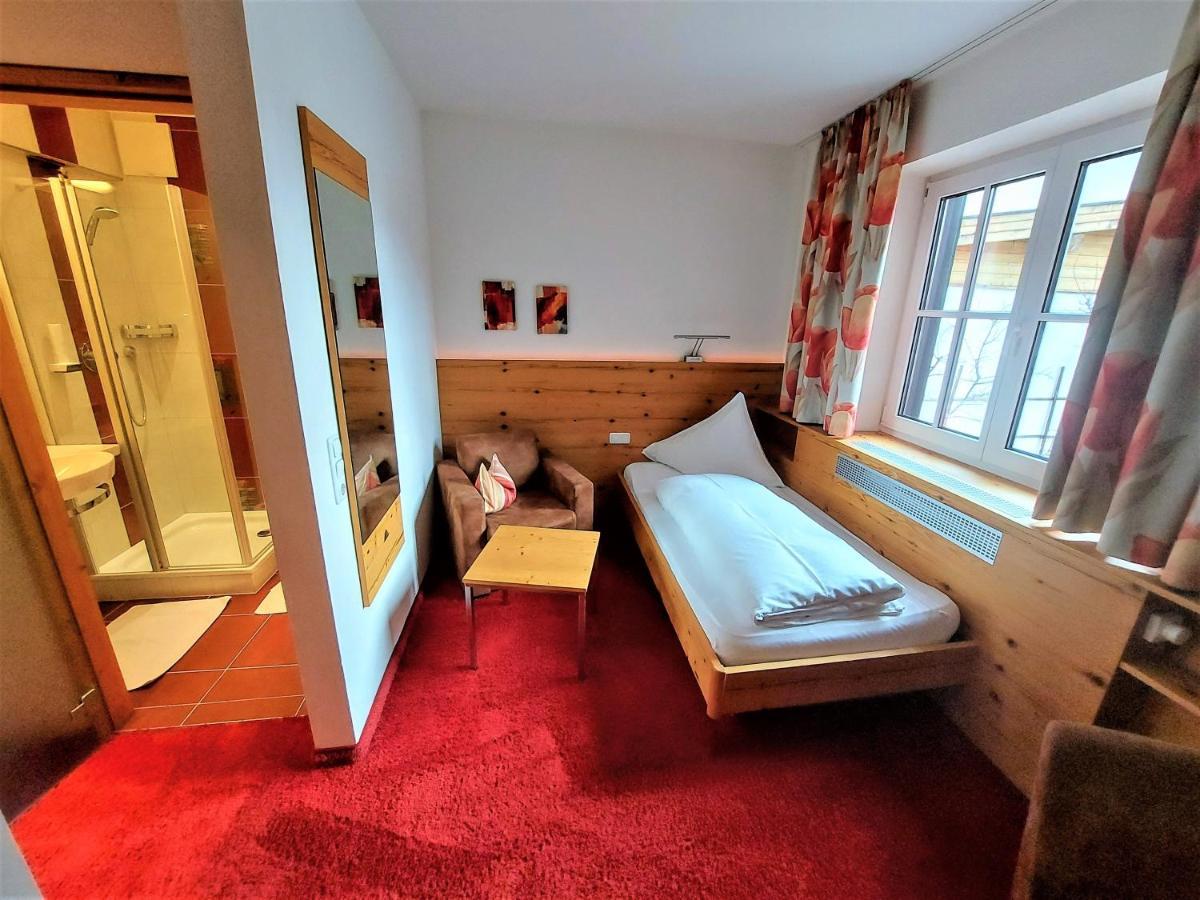 שטוהלפלדן Hotel Flatscher מראה חיצוני תמונה